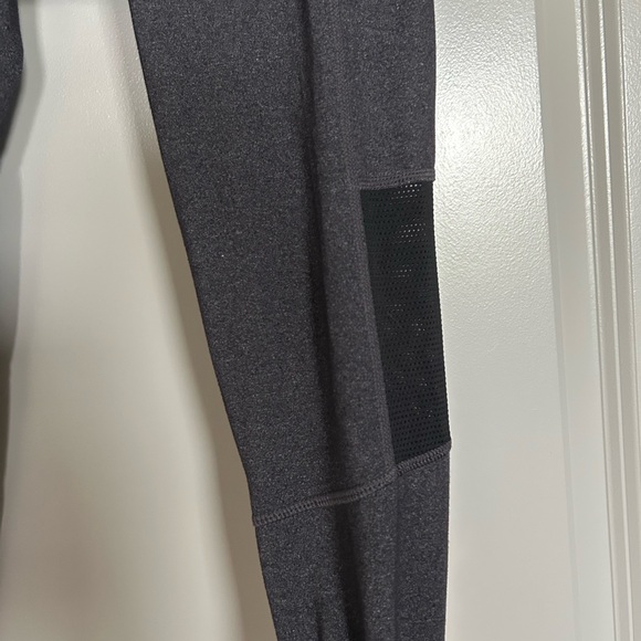 Athleta dark gray Built in skirt leggings - Picture 3 of 6